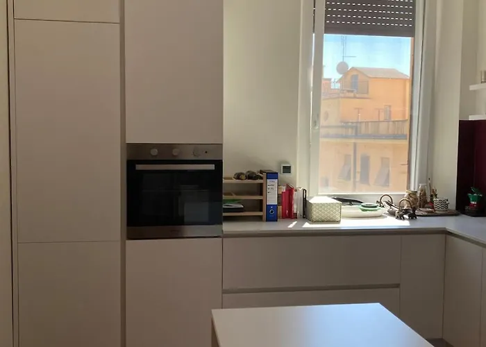 Bright In San Lorenzo - Feel At Apartment